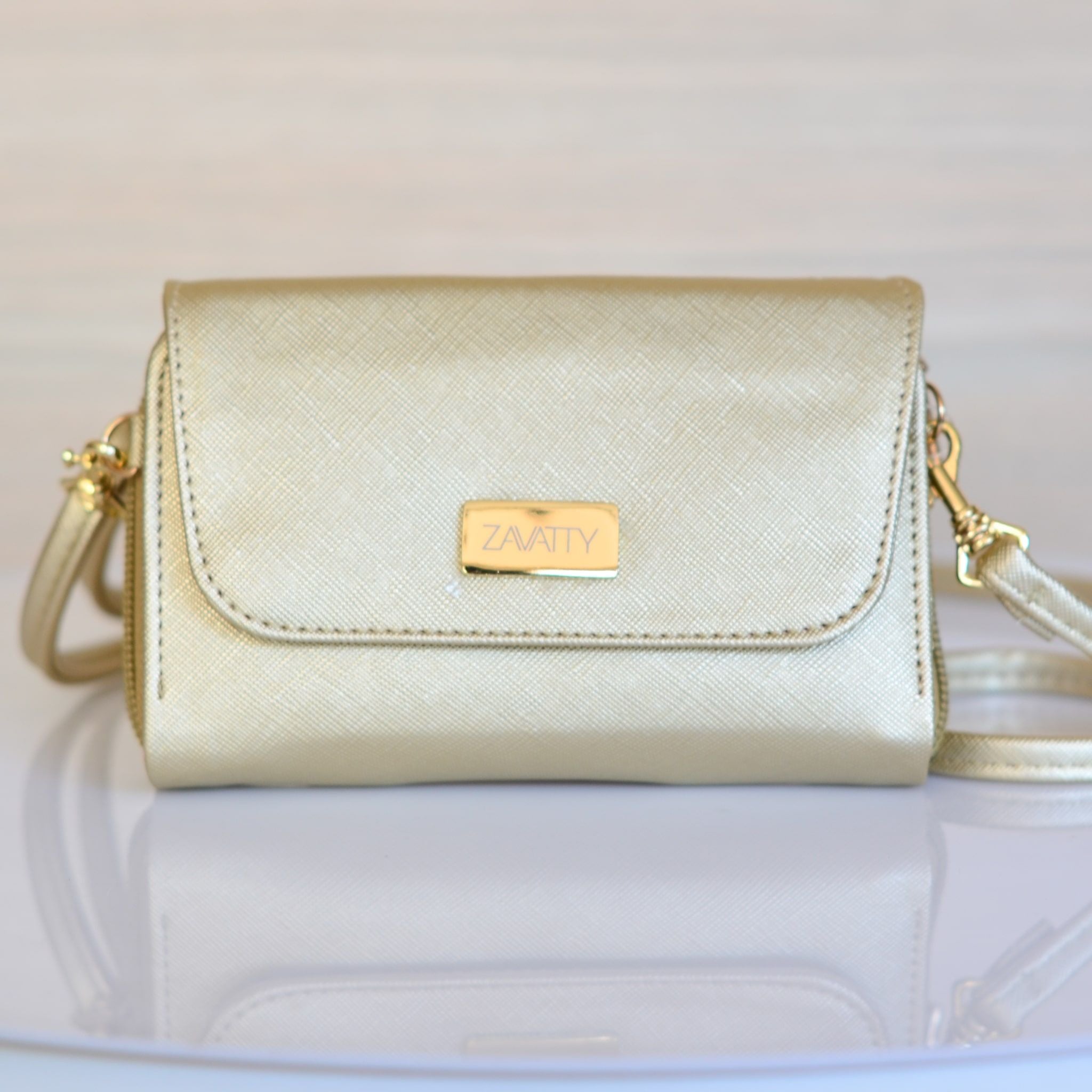 Billetera / bolso dorado para mujer BI8808